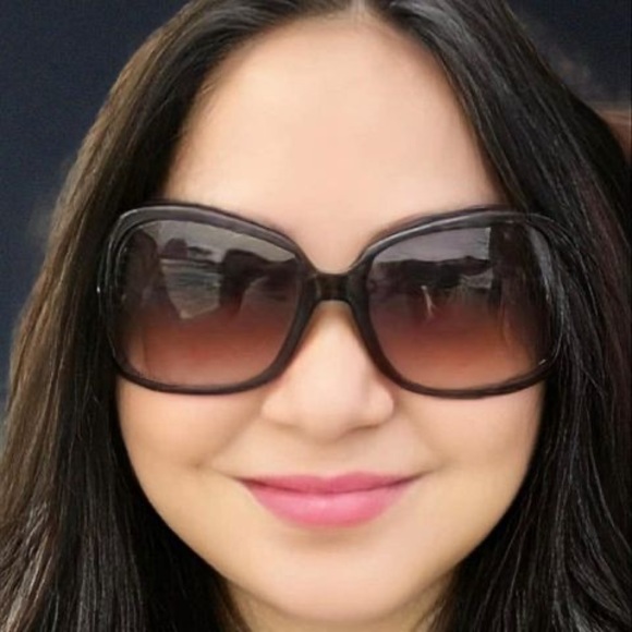 Meet your Posher, Charito - Picture 1 of 1